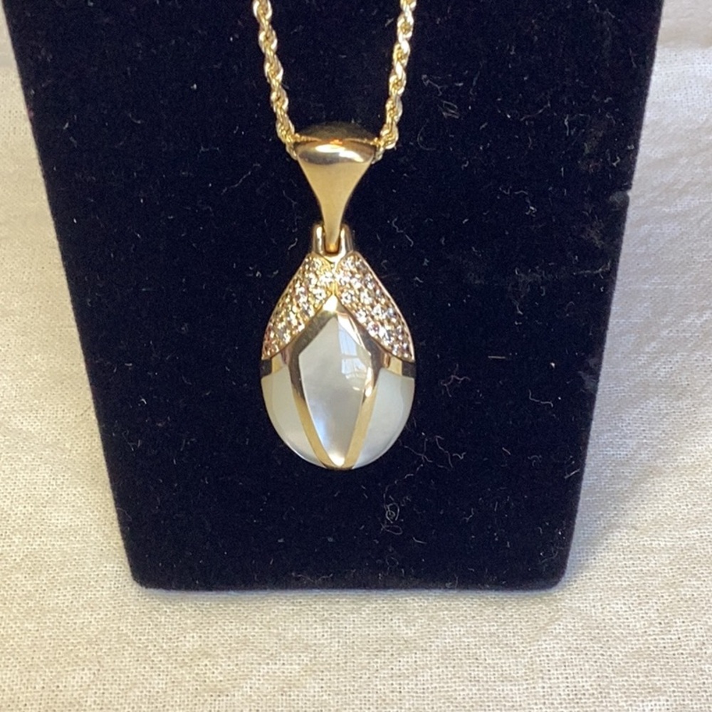 FINAL SALE PRICE Kabana 14K Yellow Gold MOP Diamond Necklace